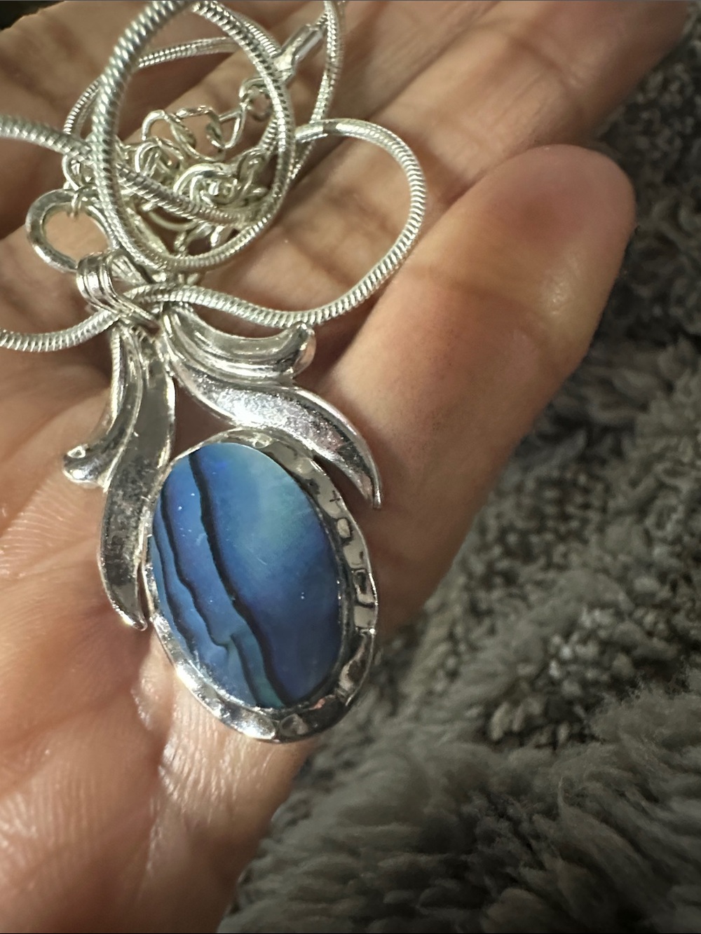 Silver Blue Agate Pendant Necklace-little wear/tear